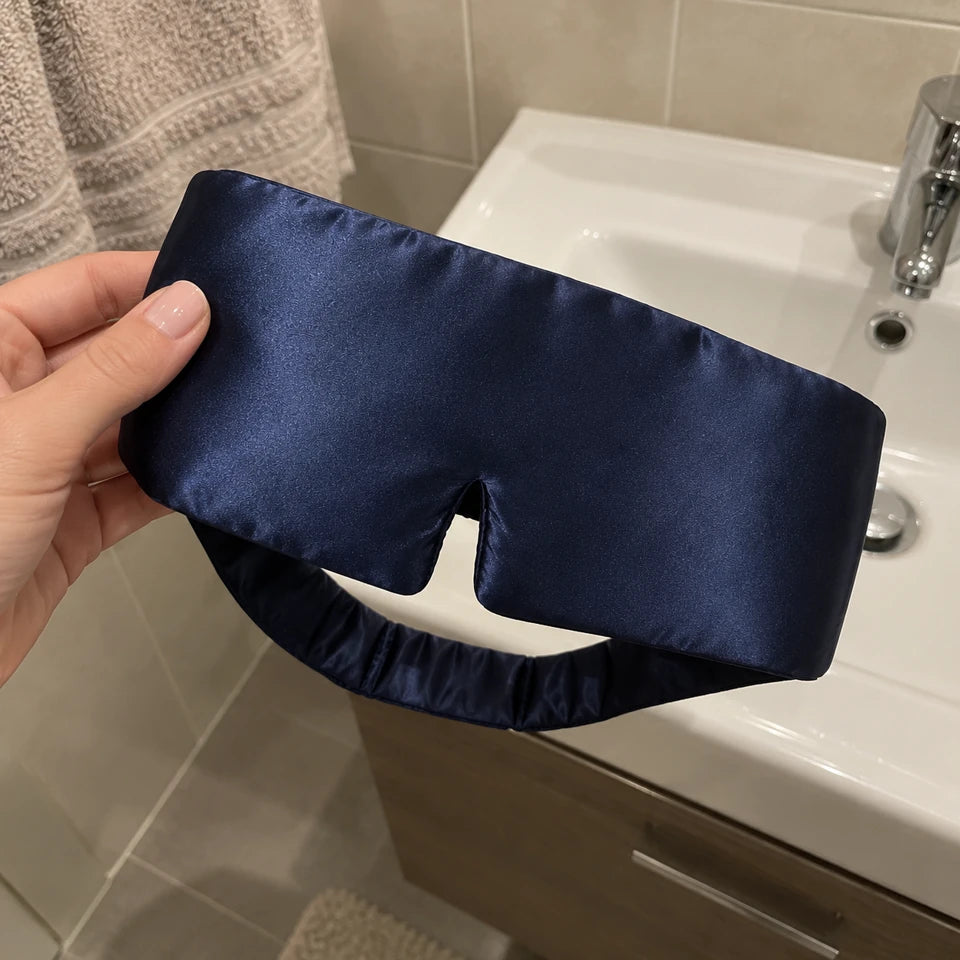 Photo générée pour un avis d’illustration : après les soins, masque bleu.